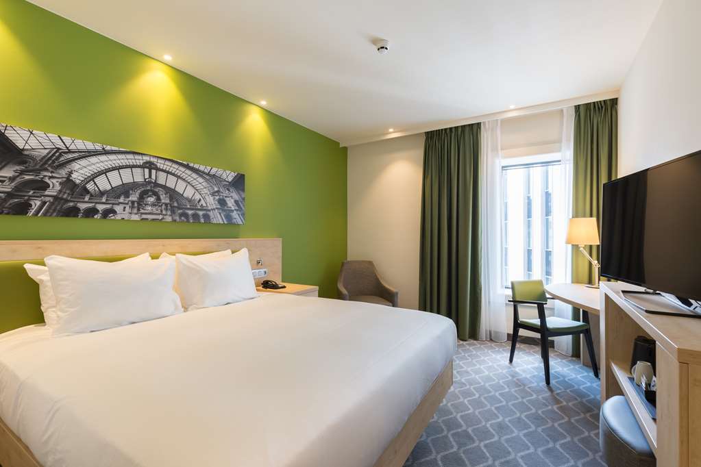 Hampton By Hilton Utrecht Centraal Station Hotel Room photo